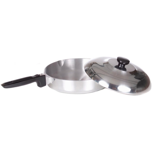 McWare 10″ Skillet w/ Lid, lightweight aluminum cookware for grilling, perfect for outdoor cooking and BBQ enthusiasts.