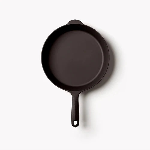 Field Company No.8 Cast Iron Skillet for cooking on grills smokers and cookers, perfect for BBQ and outdoor grilling.
