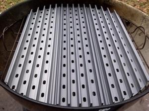 GrillGrate 22” kettle set (Weber) designed for grills smokers and cookers, enhancing grilling performance and flavor.