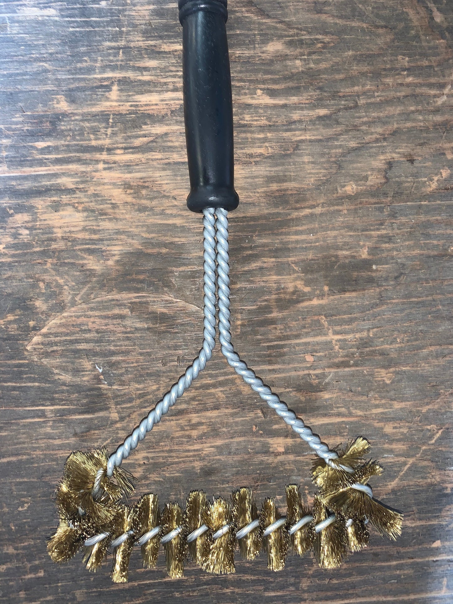 Brushtech 12’’ Spiral BBQ Grill Brush #B306C for cleaning grills, smokers and cookers; ideal BBQ cleaning supplies.