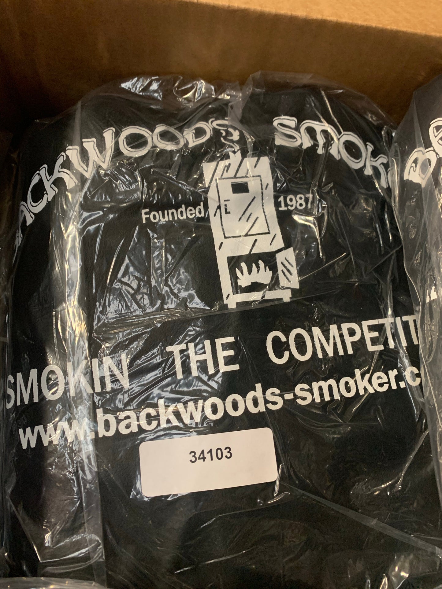 Backwoods G3 chubby cover packaged for protection and easy storage, ideal for keeping smokers safe when not in use.