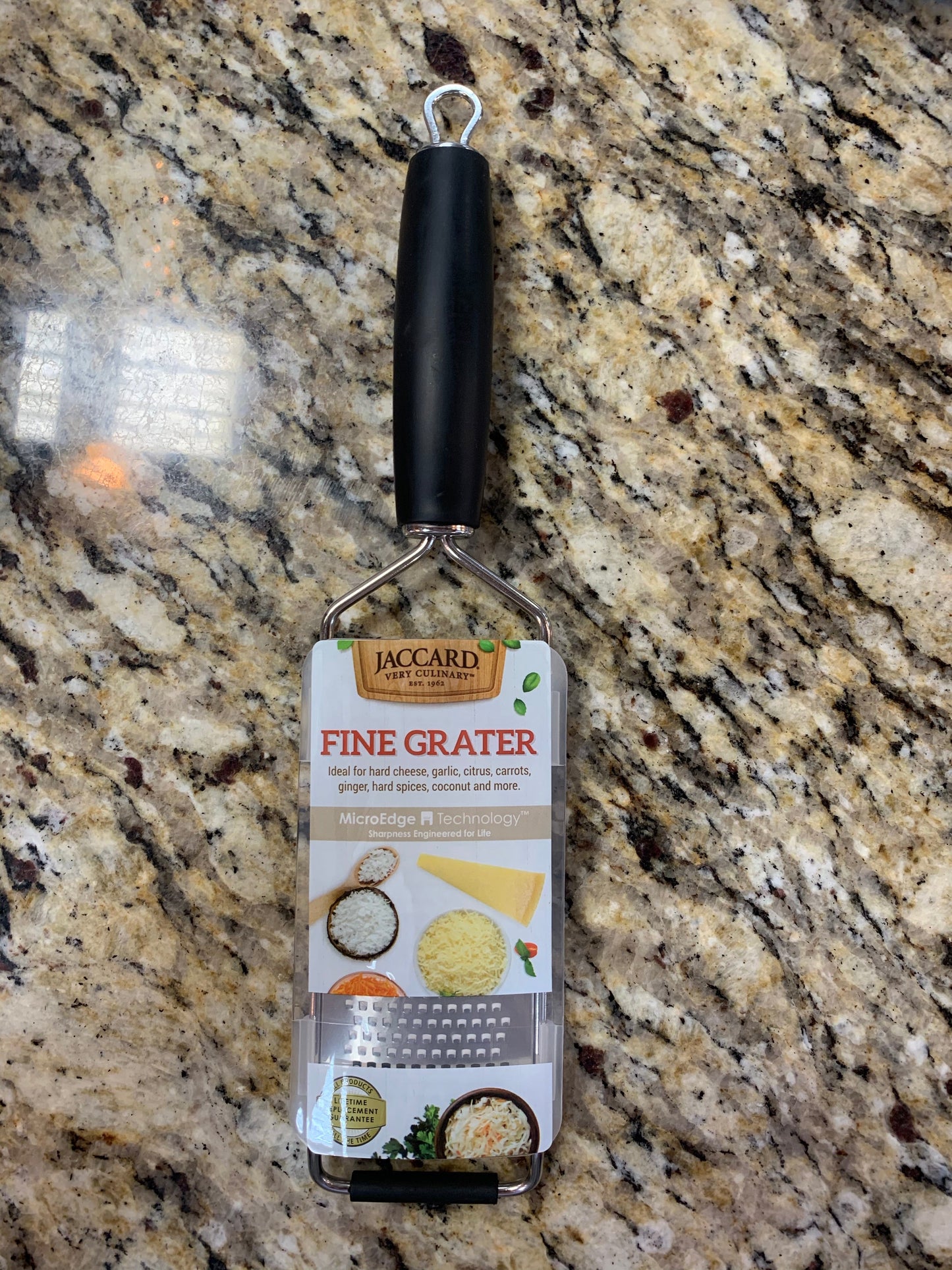 Jaccard Fine Grater for grating hard cheese, garlic, and spices, ideal for grilling and barbecue cooking.