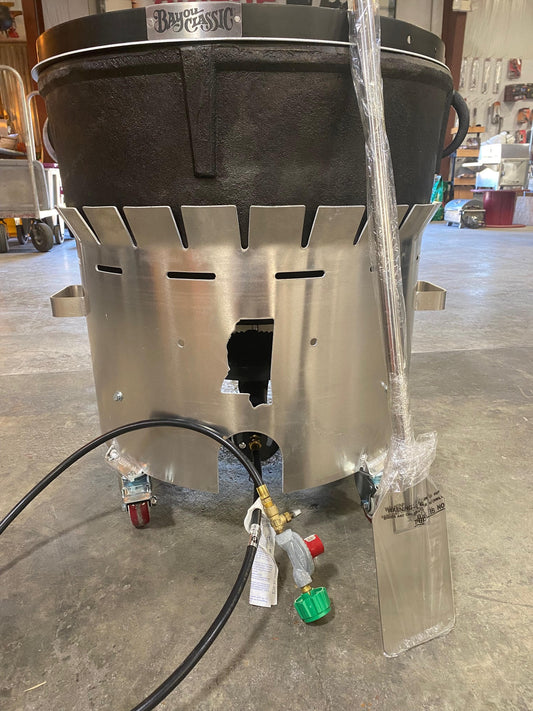 28 Gallon Windproof Aluminum Roll Around Combo with wheels and gas regulator for easy outdoor grilling and cooking.