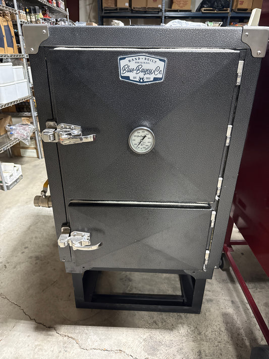 Blue Bayou Couyon Gator With Stand