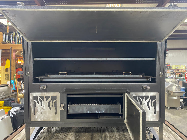 Blue Bayou Smokers Rougarou With Stand