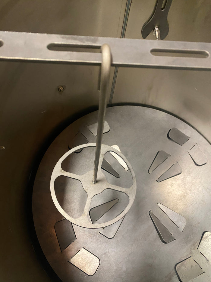 SmokerBuilder Draftmaster chicken hanger designed for effective hanging in grills and smokers.